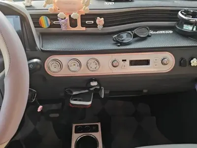 Wuling MINIEV