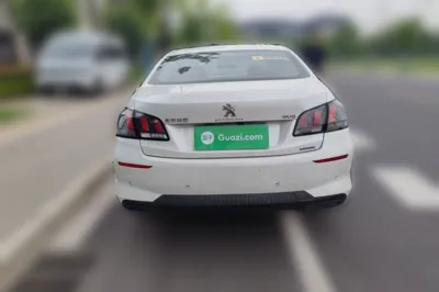 Peugeot 408