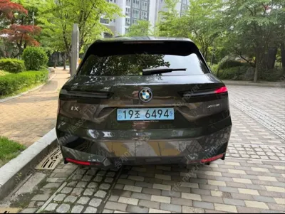 BMW iX