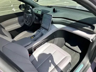 Nio EC6
