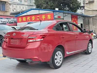 Toyota Yaris L