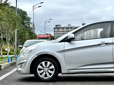 Hyundai Verna