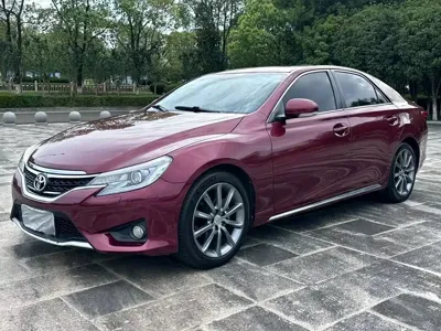 Toyota Reiz