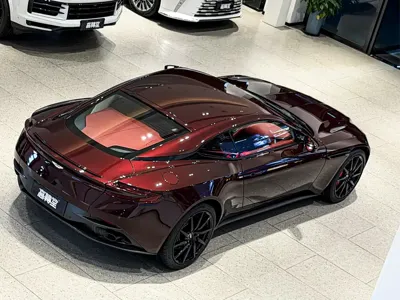 Aston Martin DB11