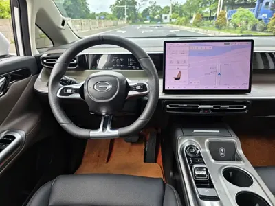 GAC Motor 传祺E8 PHEV