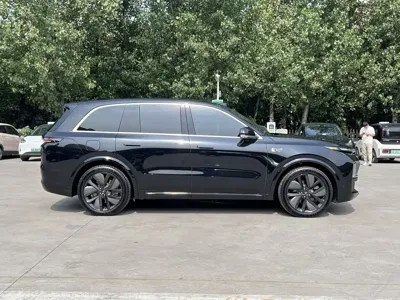 Li Auto Li L8