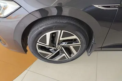 Volkswagen Sagitar