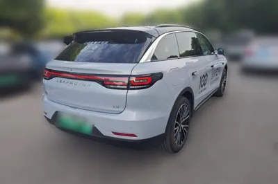 Leapmotor C11