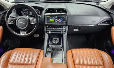 Jaguar F-Pace