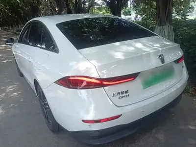 Roewe D7