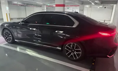 BMW 7-Series