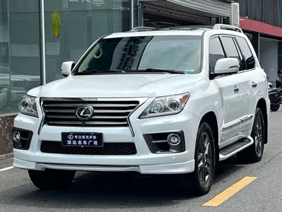 Lexus LX