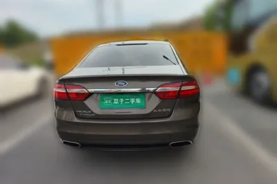 Ford Taurus