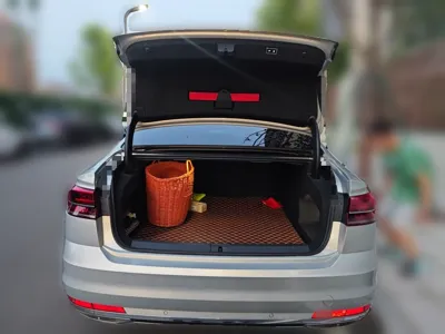 Volkswagen Phideon