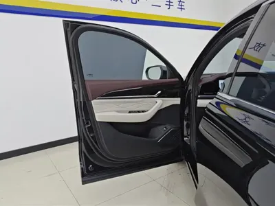 Geely Xingyue L