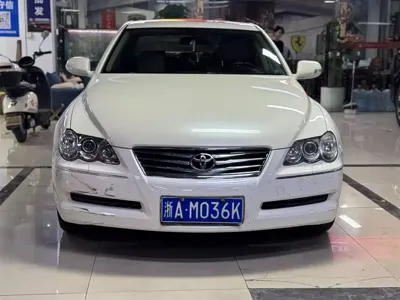 Toyota Reiz