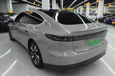 Nio ET7