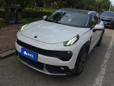 Lynk & Co 02