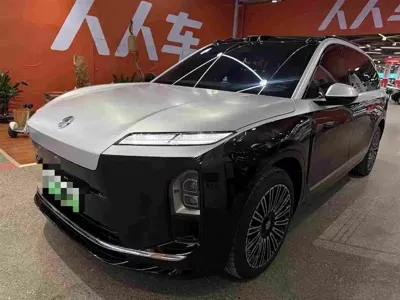 Nio ES8
