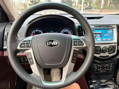 BYD Surui