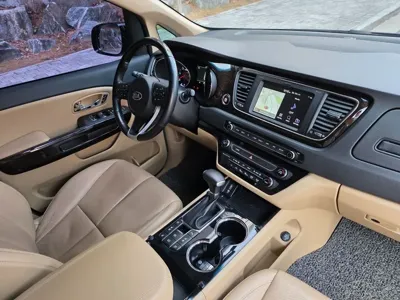 Kia Canival