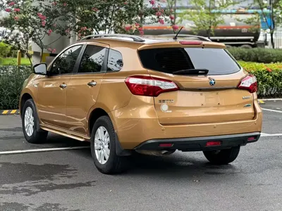 Venucia T70