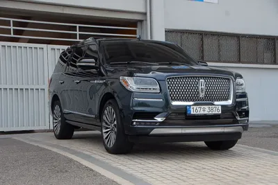 Lincoln Navigator