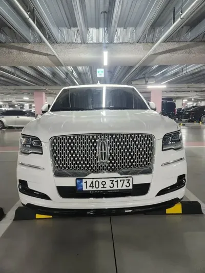 Lincoln Navigator