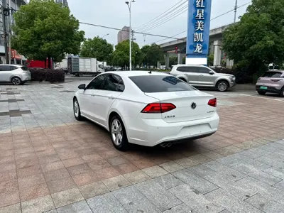 Volkswagen Lamando