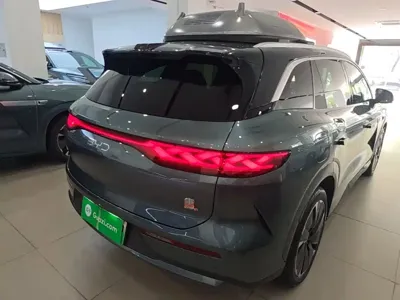 BYD 唐L