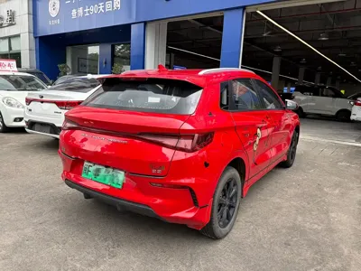 BYD e2