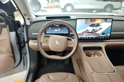 Leapmotor C11