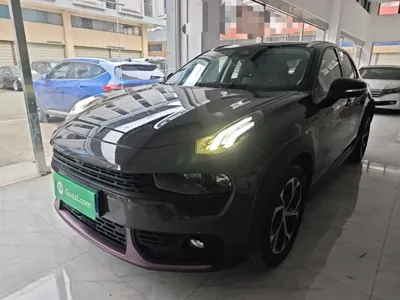 Lynk & Co 02