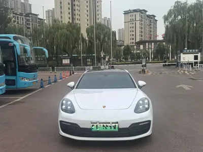 Porsche Panamera Hybrid