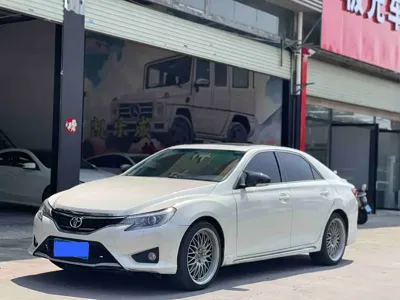 Toyota Reiz