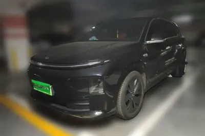 Li Auto L6