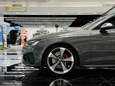 Audi S4