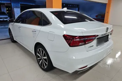 Roewe i6