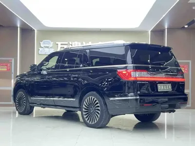 Lincoln Navigator