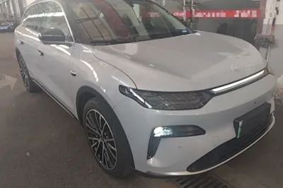 Leapmotor C11