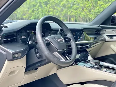 Audi Q6