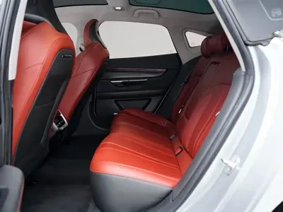 Xpeng P7