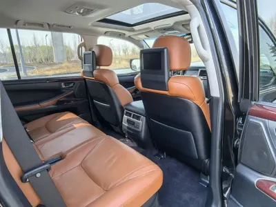 Lexus LX