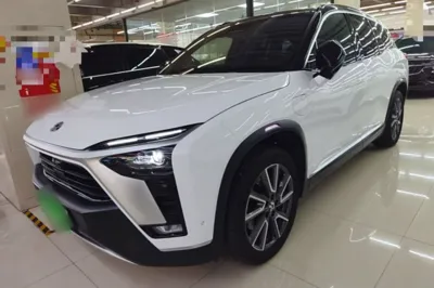 Nio ES8