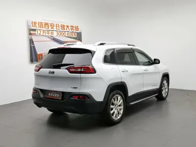 Jeep Cherokee (Import)