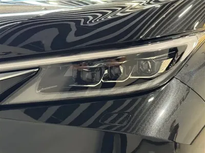 Lexus LM