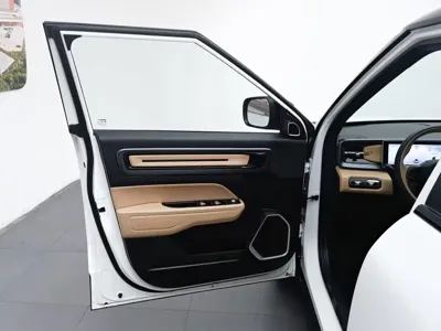 Geely ICON