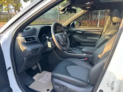 Toyota Crown Kluger