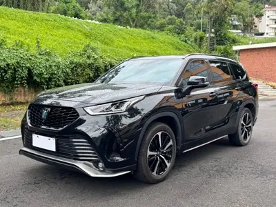 Toyota Crown Kluger