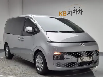 Hyundai Staria